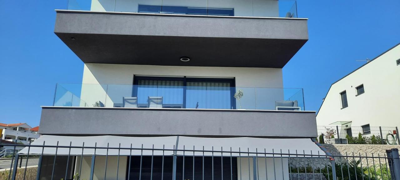 Sun Residence Krk Кърк Екстериор снимка