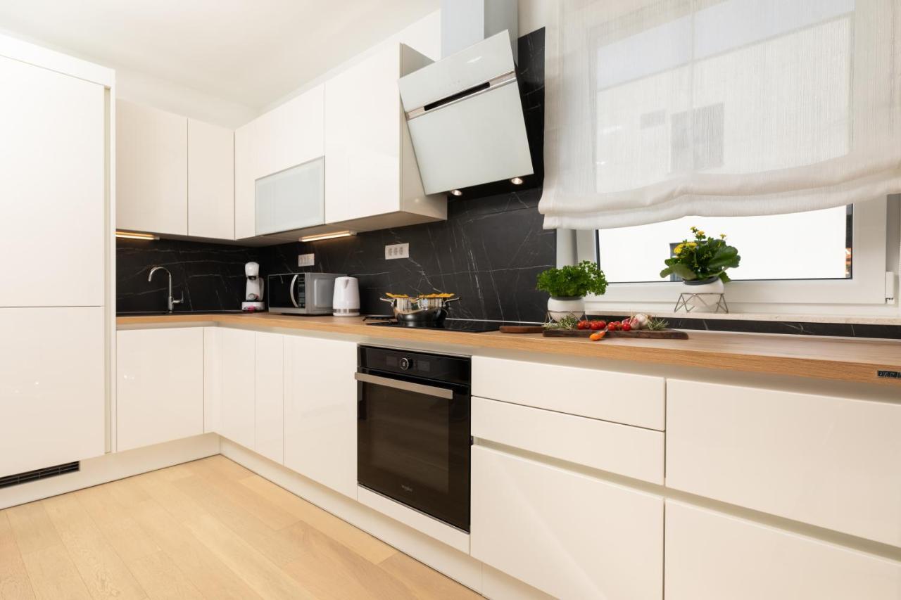 Sun Residence Krk Кърк Екстериор снимка